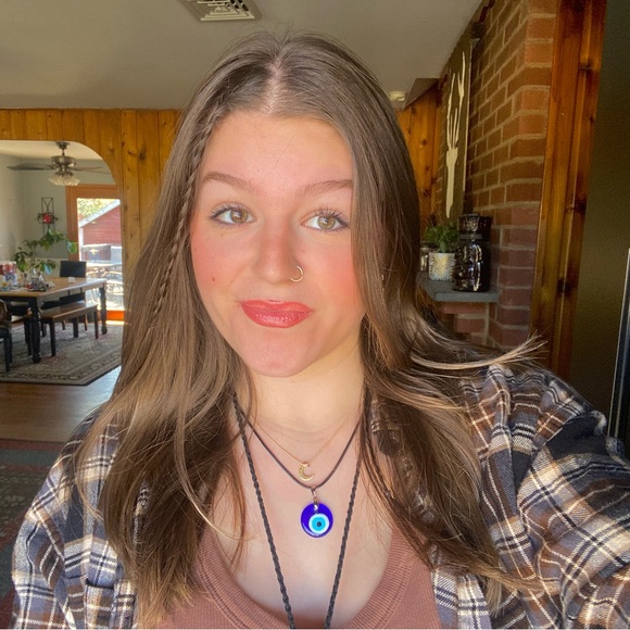 Hi! I’m Cass! - Picture 3 of 3